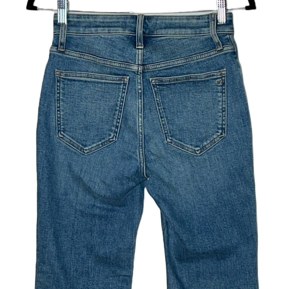 NWT Madewell Curvy Kick Out Crop Jeans in Medium Wash, Mid Rise, Size 25 - Picture 7 of 13